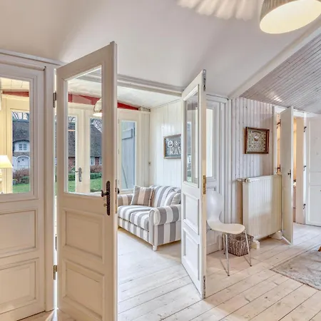 1 Bedroom Stunning Home In Galmsbuell * Galmsbull