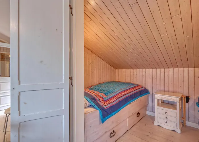 Gorgeous In * Galmsbull